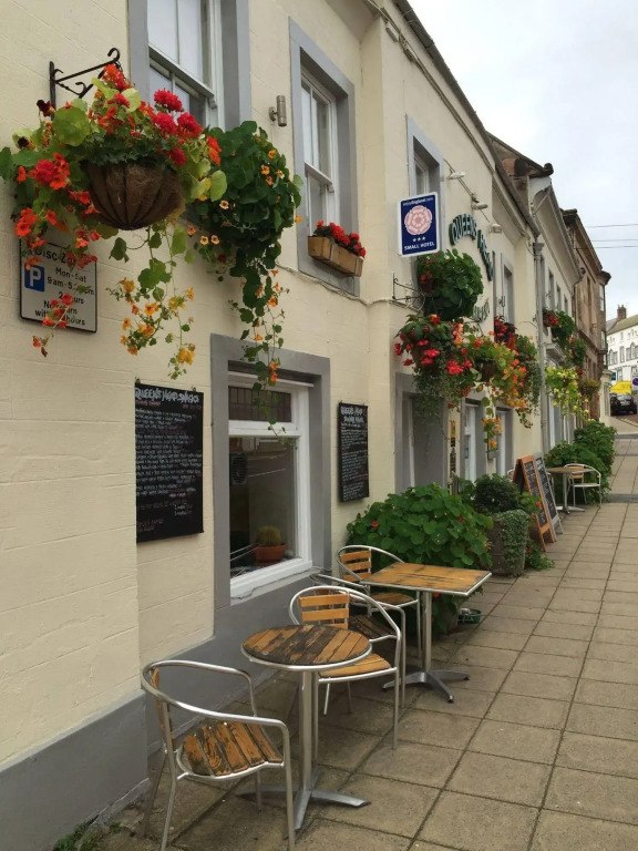 The Queens Head Hotel, Self Check-In
