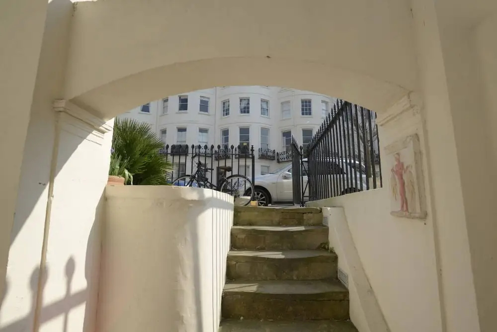 2 Bedroom Apartment Next to the Sea
