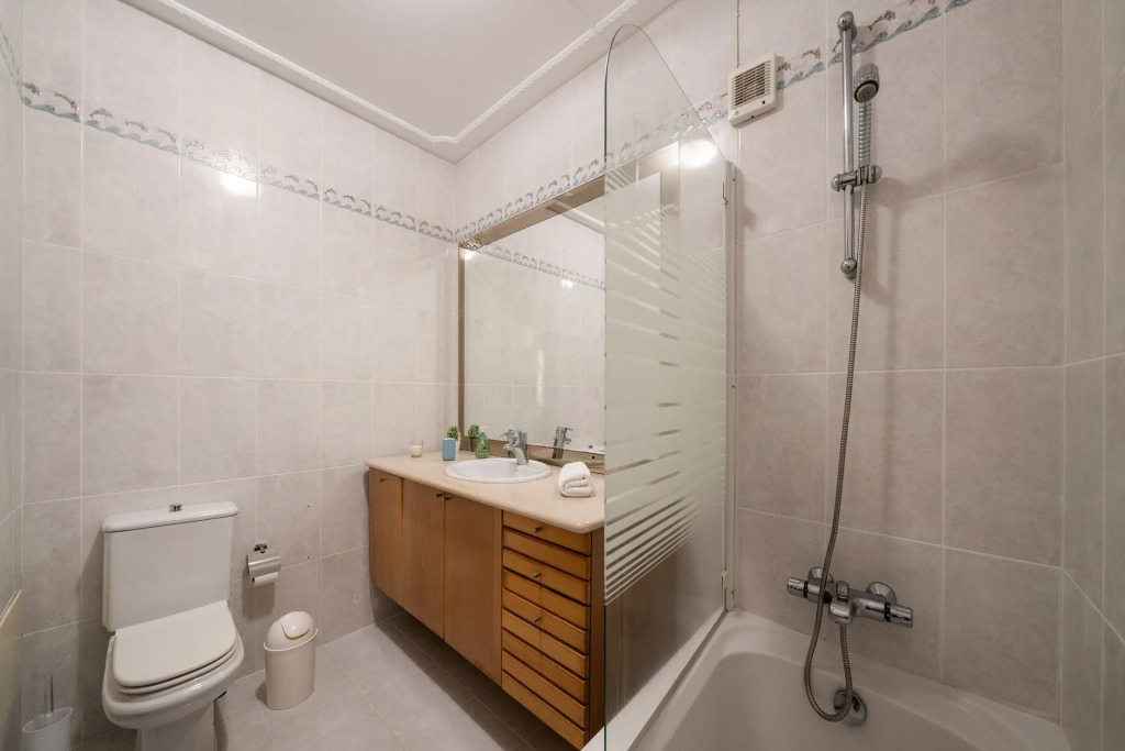 Great Family Villa In Funchal, Pool, A/C, Close To Facilities | Casa Petronella