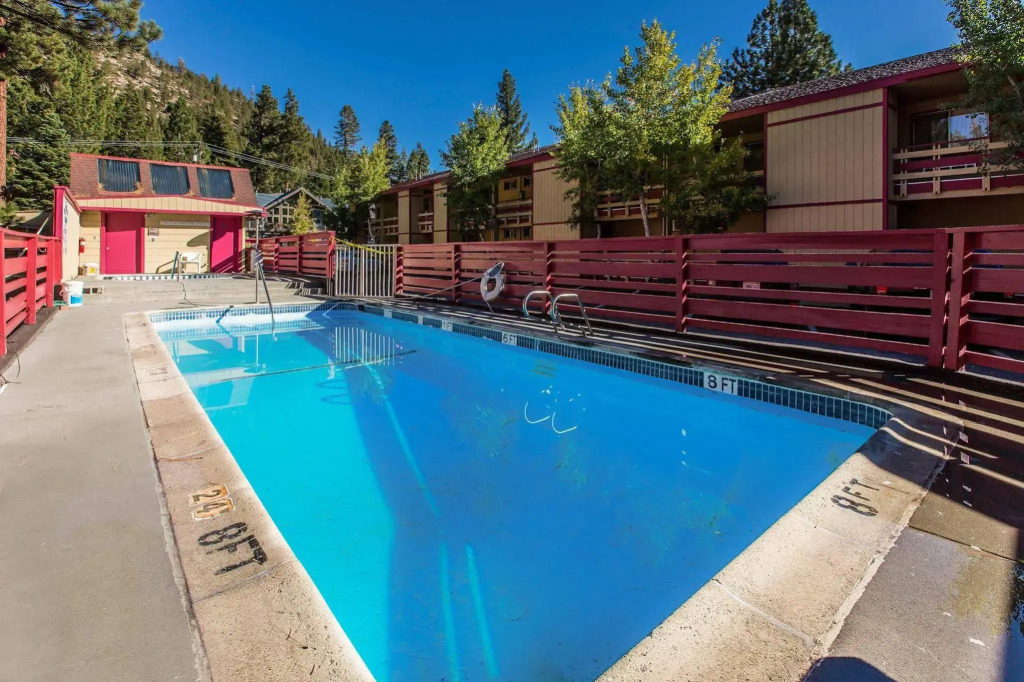 Ventura Grand Inn