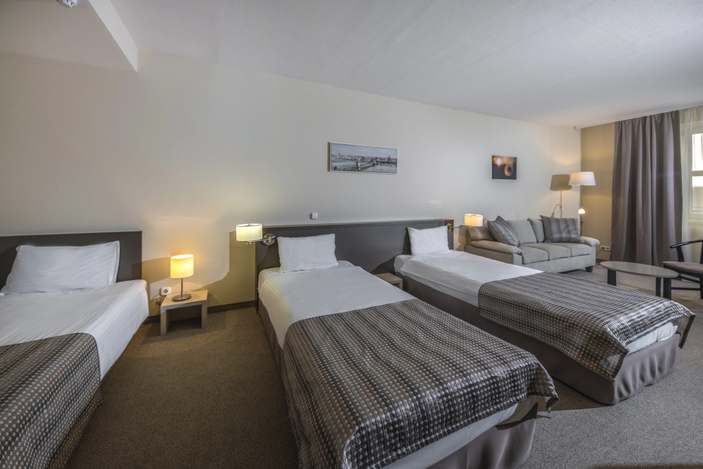 Corvin Hotel Budapest Corvin Wing