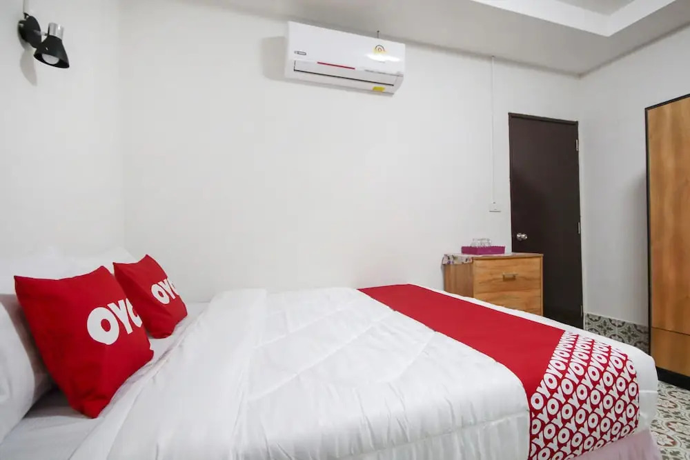 Apinya's Place Karon by OYO Rooms