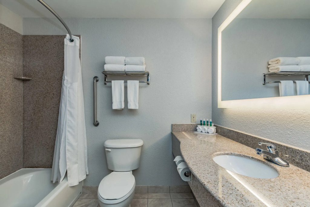 Holiday Inn Express & Suites - South Bend - Notre Dame Univ