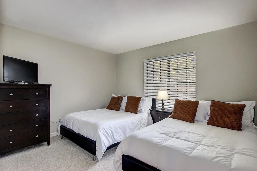 SLS Cactus Acres - FREE Heated Pool, Boccie, Spa & Pool Table.