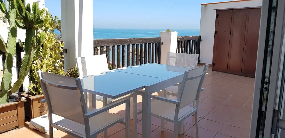 Exquisite Calahonda Beach Studio