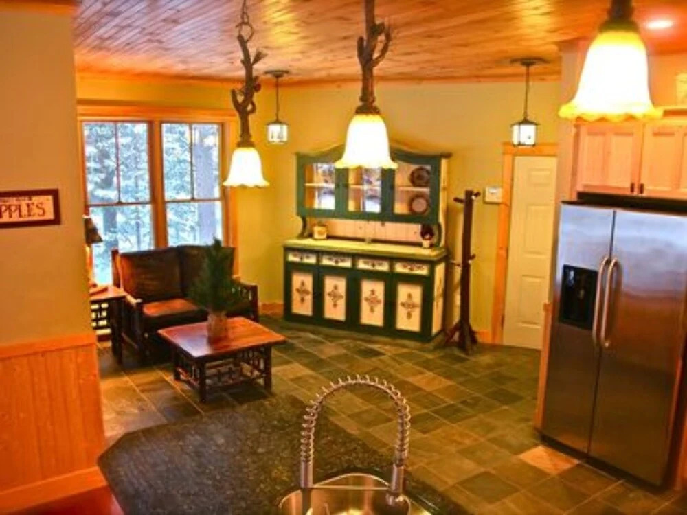 Adirondack Lodge Retreat Secluded Mountain Location