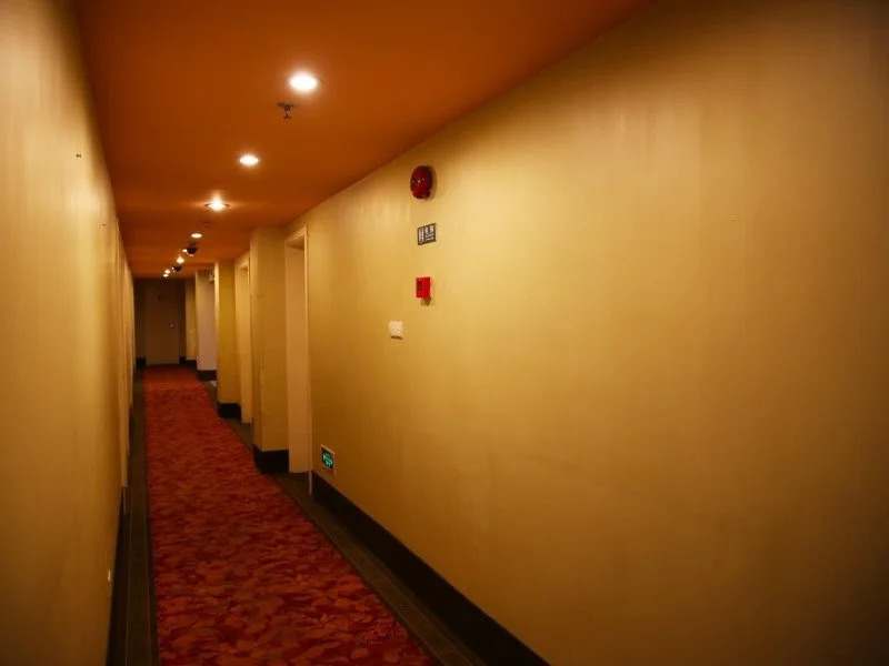 GreenTree Inn ShangHai Jingan District Middle YanChang Road HuTai Road Express Hotel
