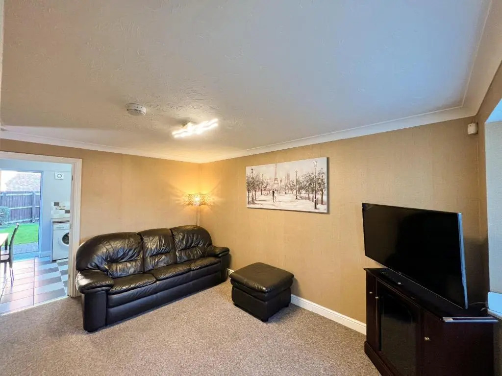 Taylor Close Holiday Home