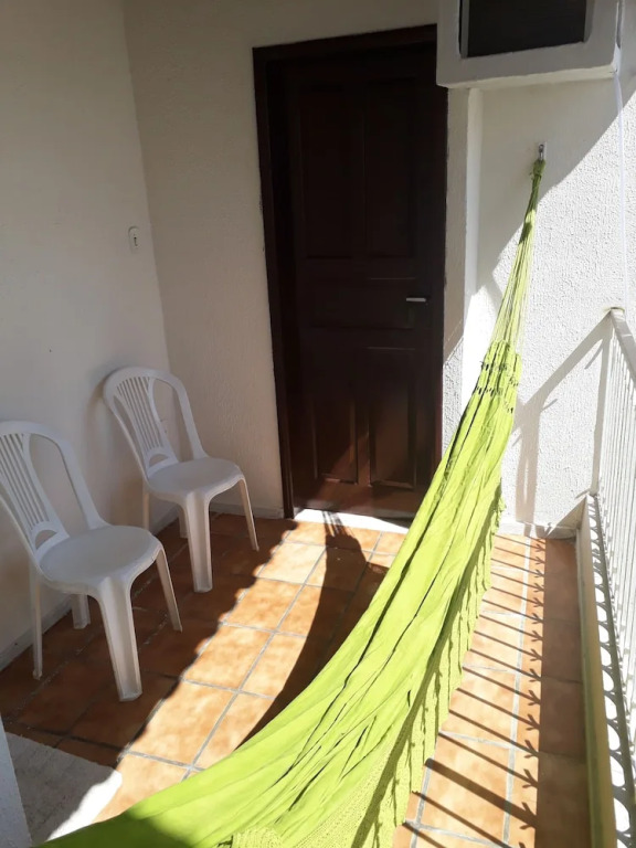 Candeeiro Hostel & Café