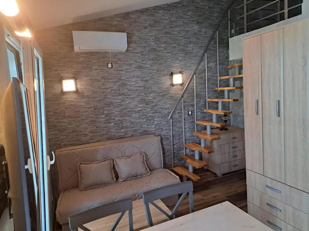 Apartments with sea view in Prcanj