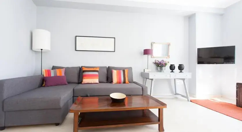 Apartments Giraldillo