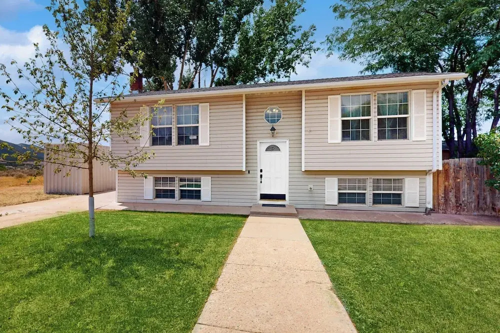 History, Hikes & Cozy Nights: Parowan Gem w/ Deck!