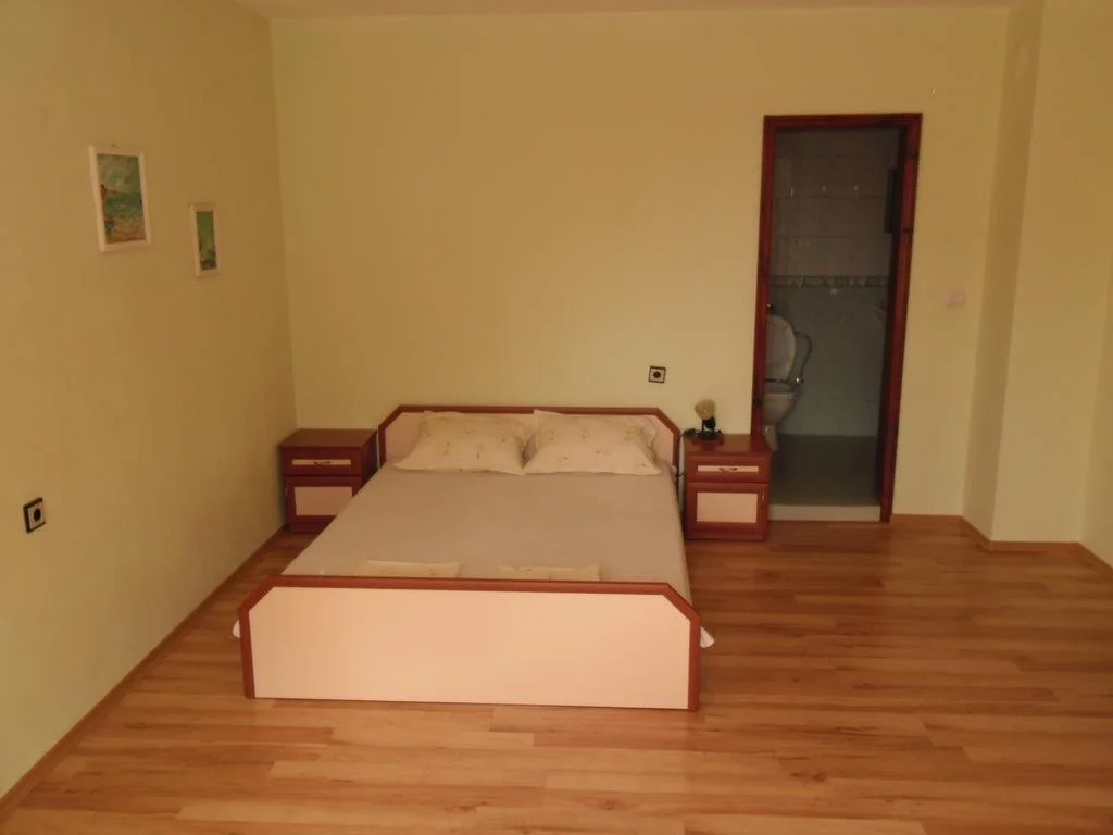 Dobrevi Guest House