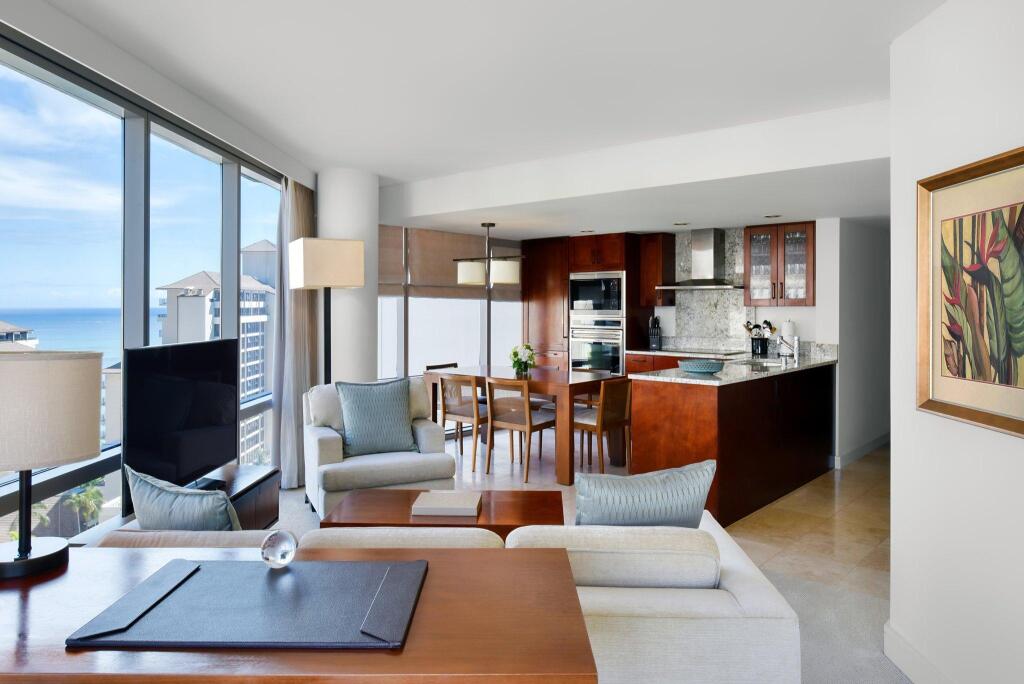 Ka Laʻi Waikiki Beach, LXR Hotels & Resorts