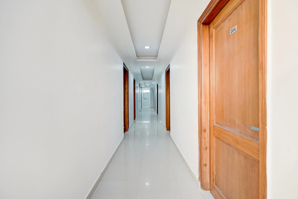 Super Townhouse Sector 135 Noida