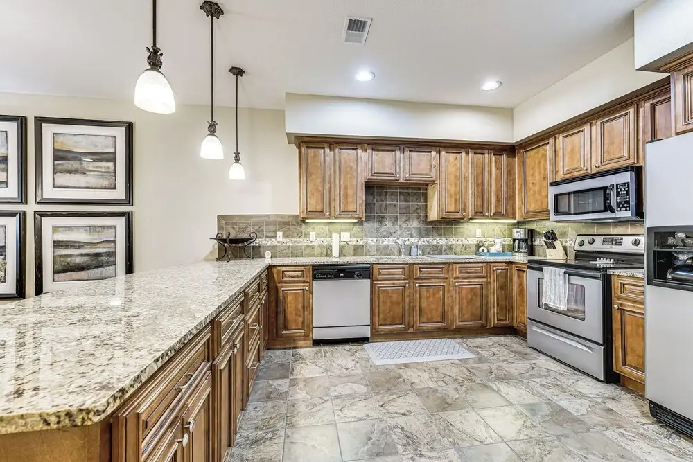 Quiet Condo w/ Patio: 3 Mi to Dtwn Branson!