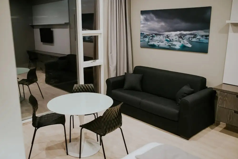 Black Beach Suites