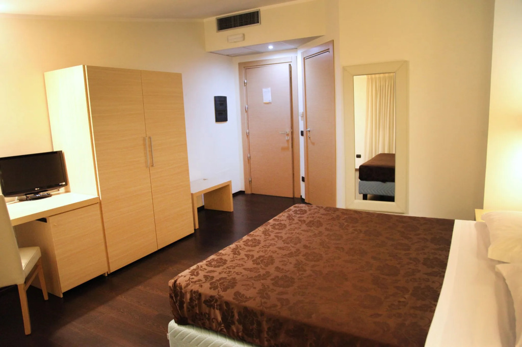 Hotel Sogni DOro Airport
