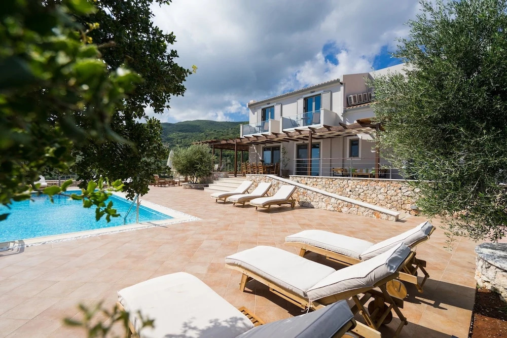 5 Bedrooms Villa in Skinaria, With Wonderful sea View, Private Pool an