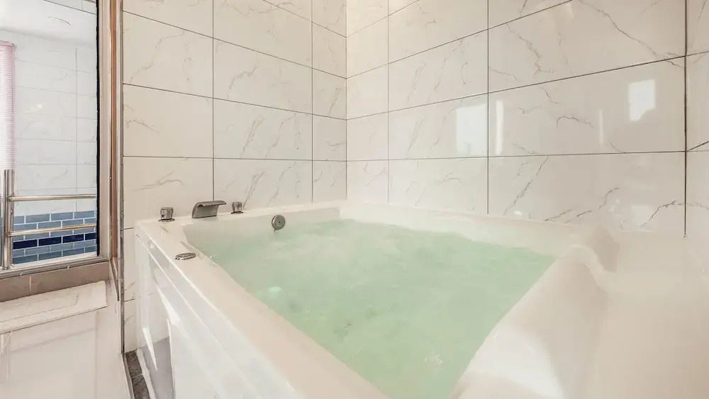 Gapyeong Ribbon Spa Pool Villa