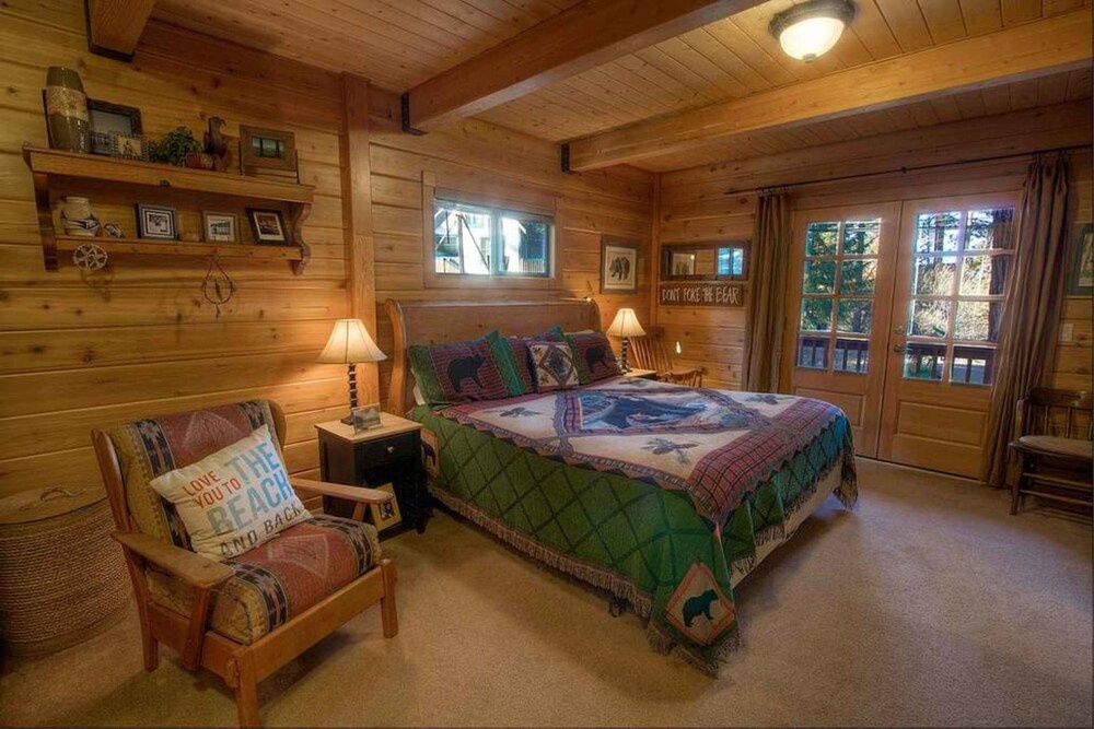 Smokey Joes cabin