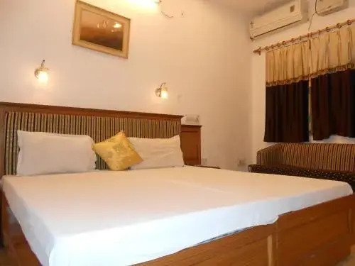 Hotel Kamal Nearest To Taj Mahal
