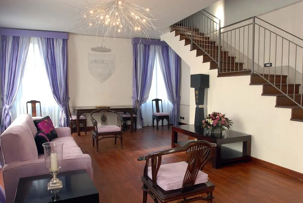 Castello di Pontebosio Luxury Resort