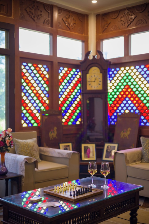 Alaya Stays 4 BHK with Outdoor Dining Area - Abhimanyu Mansion Sapphire
