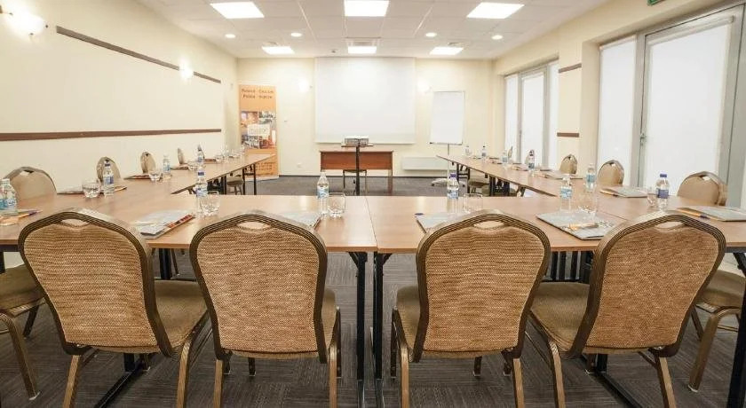 H6 MAJOR Aparthotel