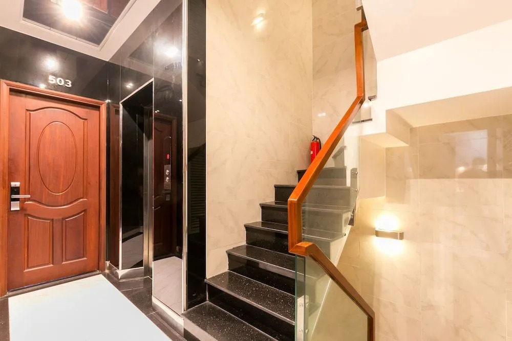 Oyo 672 Universe Apartment