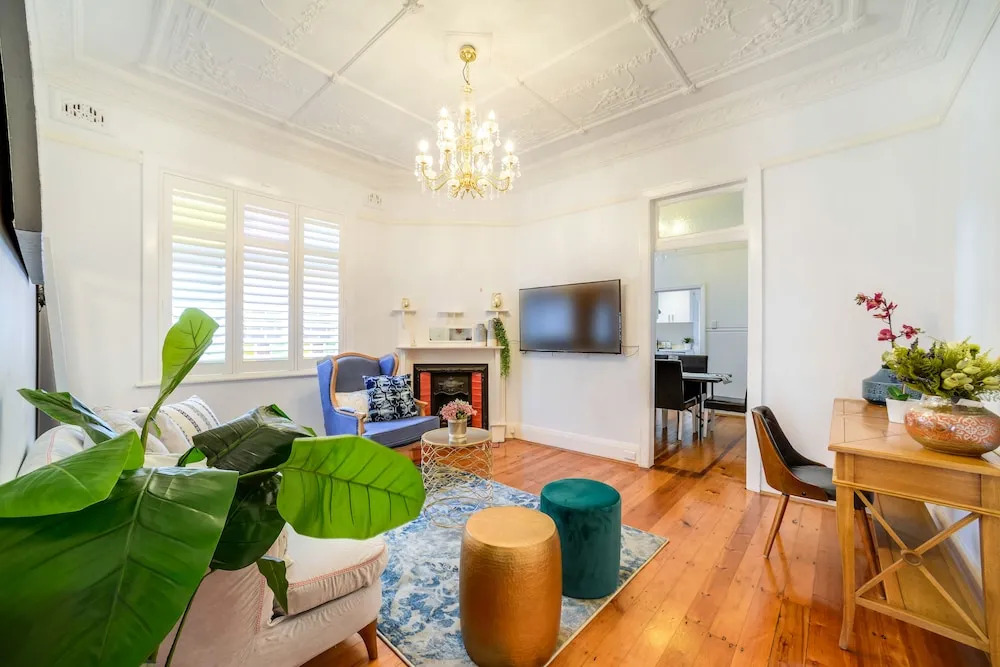 Stunning Inner City House Close to Fish Market