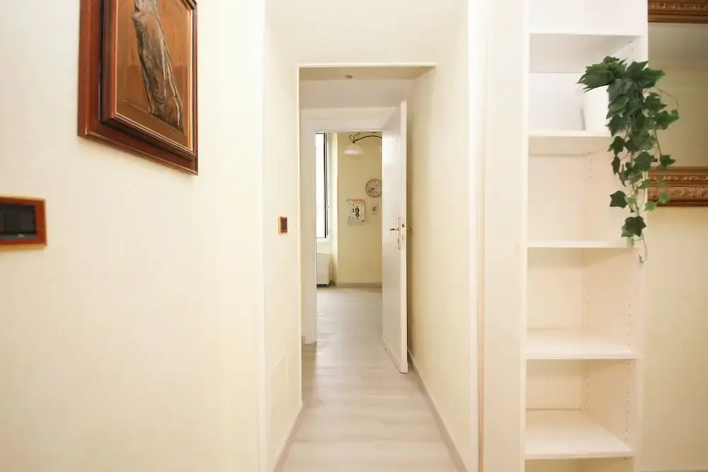 Rafael House by Ghor