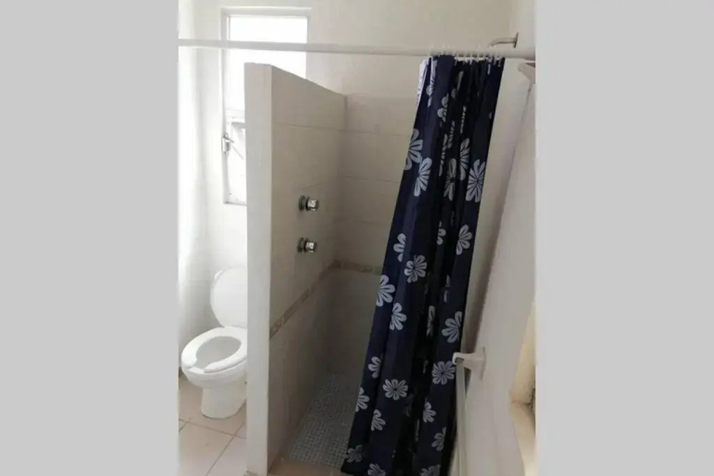 Bonita casa amueblada para 12 personas a 3 Kms del centro Cuernavaca