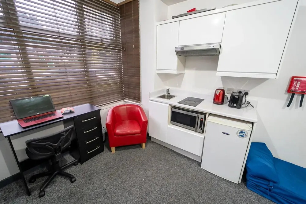 966 Pershore Road Studios In Guest House