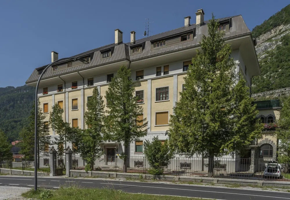 Cave del Predil Lovely Apartments