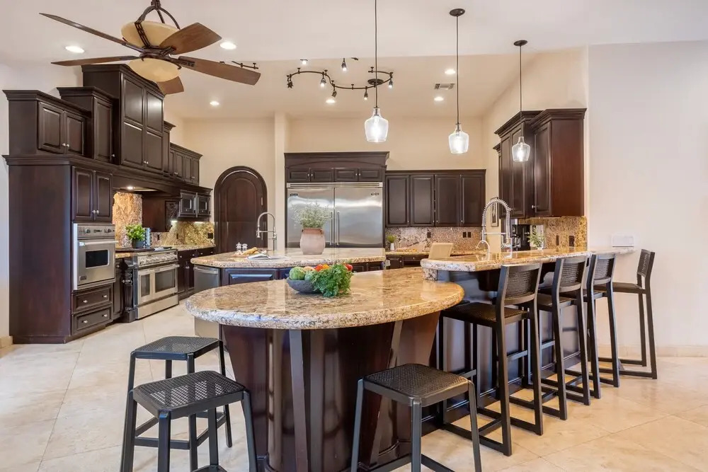 Bronco by AvantStay Incredible Views w Pool Hot Tub Outdoor Kitchen Game Room Movie Room