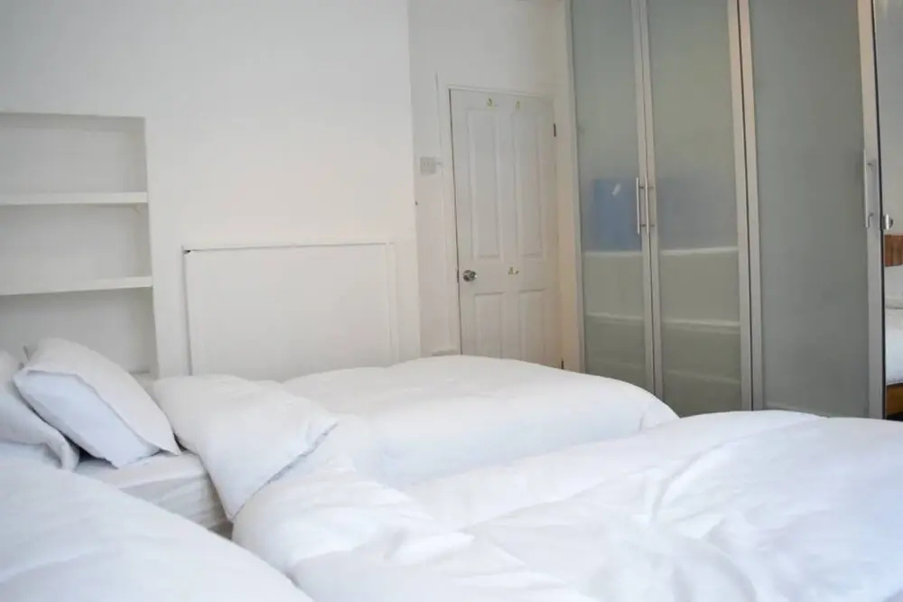 Cosy 4 Bedroom Flat in Kennington