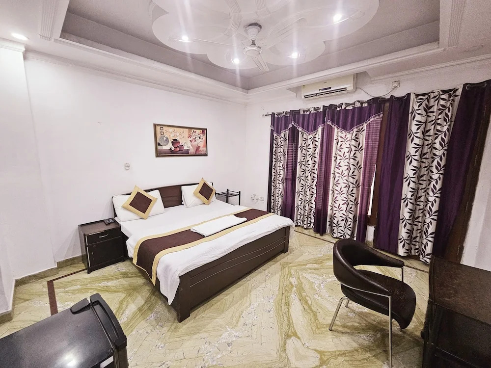 Hotel Ashiyana Elite
