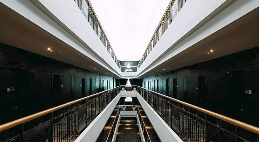 Levenue Hotel