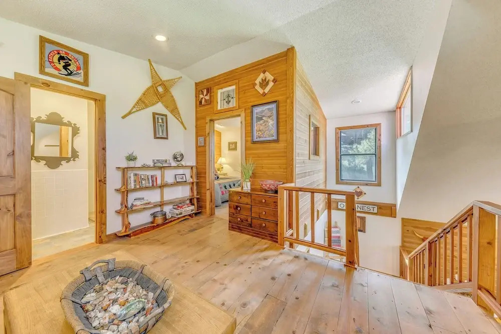 Ruidoso Cabin w/ Deck + Views: 4 Mi to Winter Park