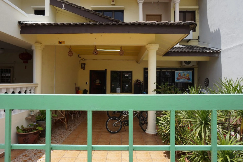 Three Little Birds Home - Hostel