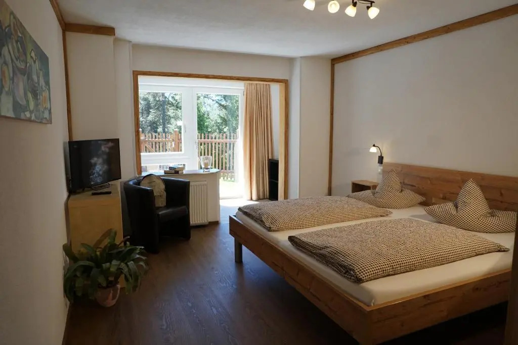 Hotel Pension Tyrol