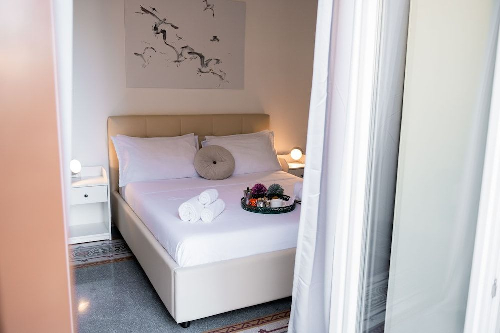 AUSA suites