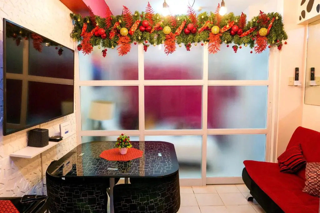 The Red Keep Condotel Tagaytay with Balcony and 55in 4k Netflix TV