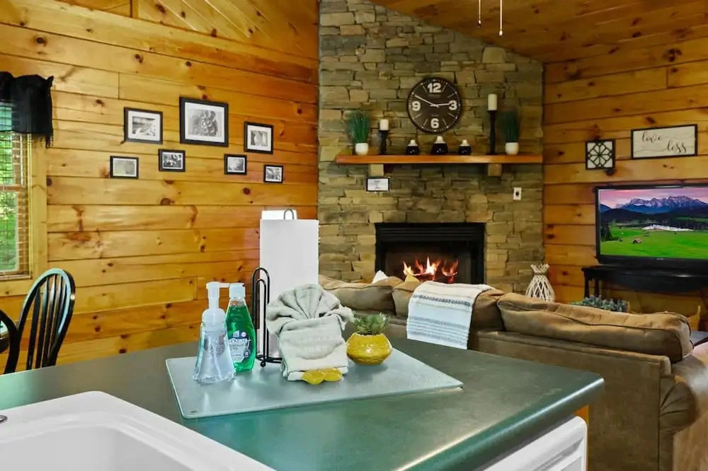 Location Log Cabin Hot Tub Fireplace Pool Fishing