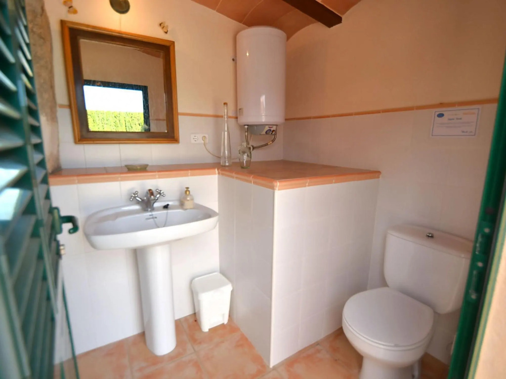 Lovely Holiday Home in Vilafranca de Bonany with Pool and large garden