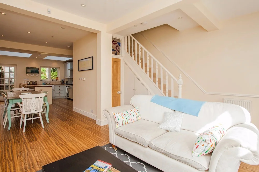 Bright Spacious 3 Bed Family Home In Shepherd's Bush