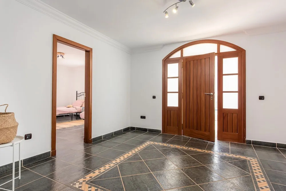 2 Charming Villa,Huge Terraces,Pool,Garden,Seaview