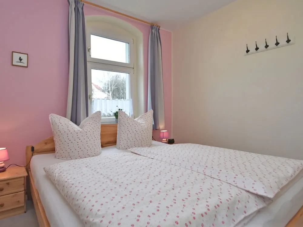 Apartment in Mülsen With Balcony, Heating, Garden Furniture