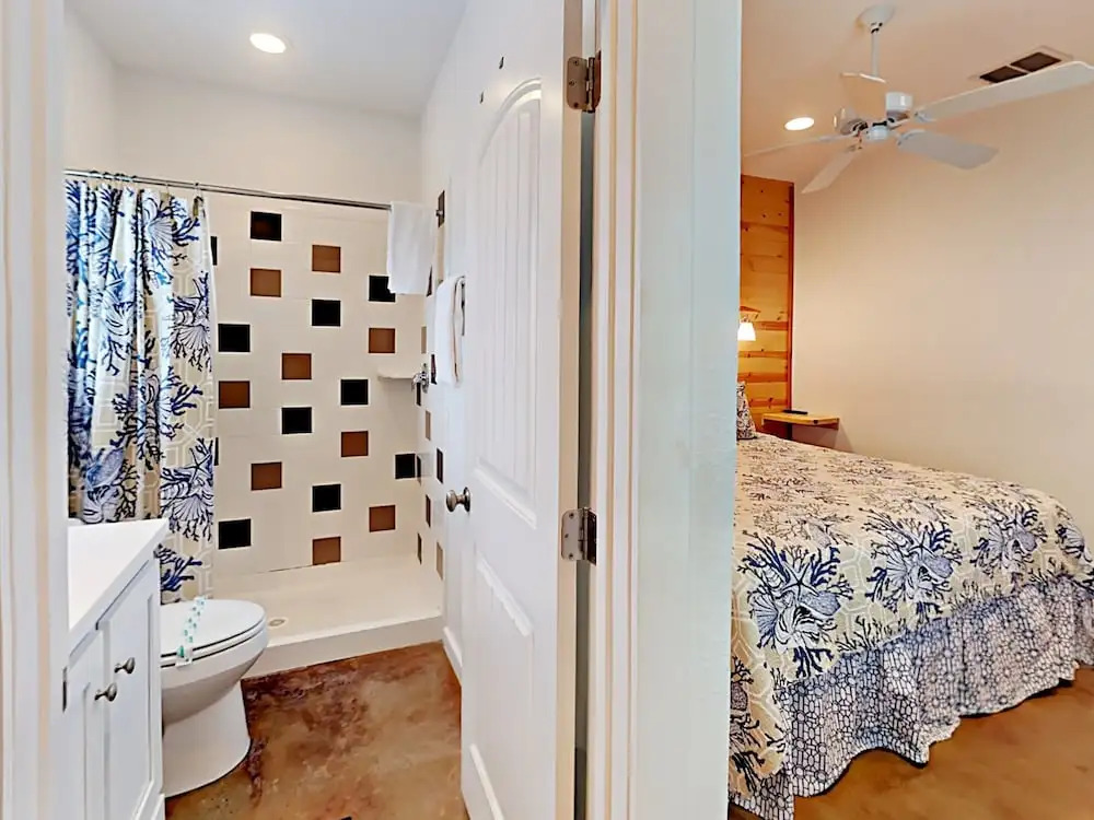 Station Street - 4 Br Townhouse